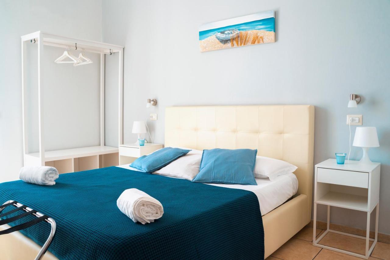 Vico 22 Rooms Napoli Extérieur photo