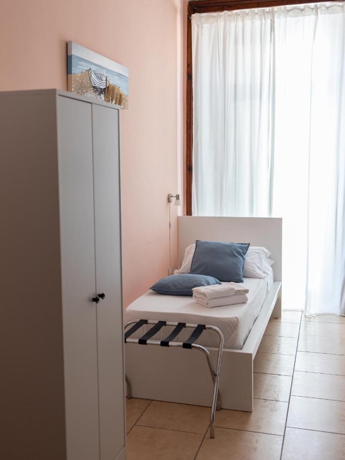 Vico 22 Rooms Napoli Extérieur photo